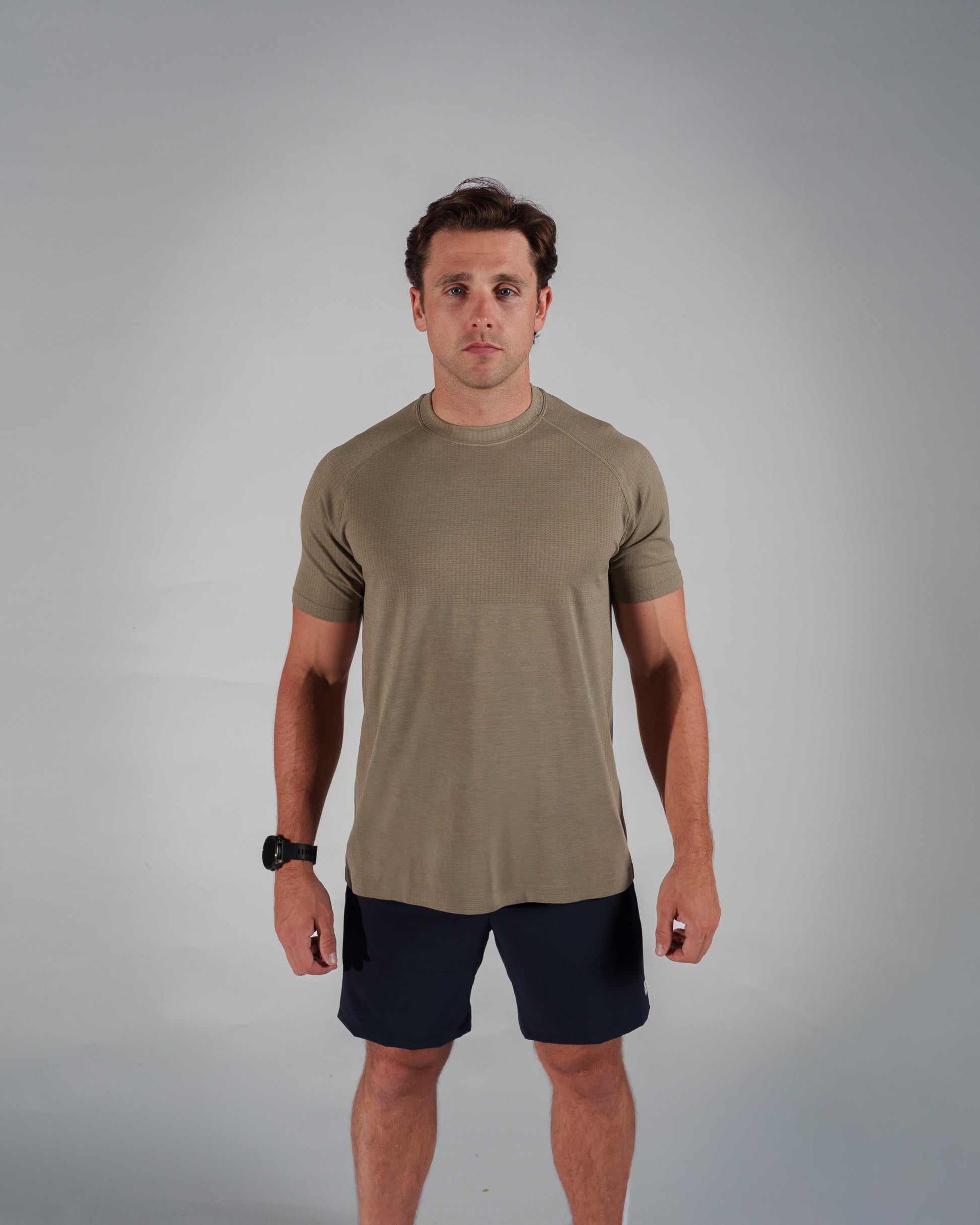(Fit) - Polyester T-Shirt.